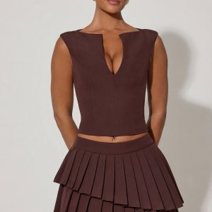 Layered Pleated Low-Rise Mini Skirt in Chocolate Brown