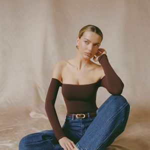 Seamless Off-Shoulder Long-Sleeve Bodysuit in Espresso